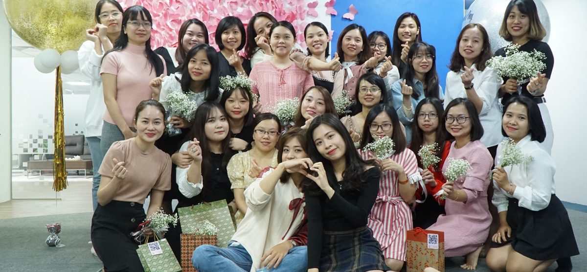 WeatherPlus tổ chức giao lưu, tặng quà cho cán bộ, nhân viên nữ ngày Phụ nữ Việt Nam 20/10